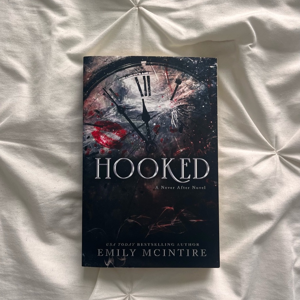 'Hooked' Novel - Brand New